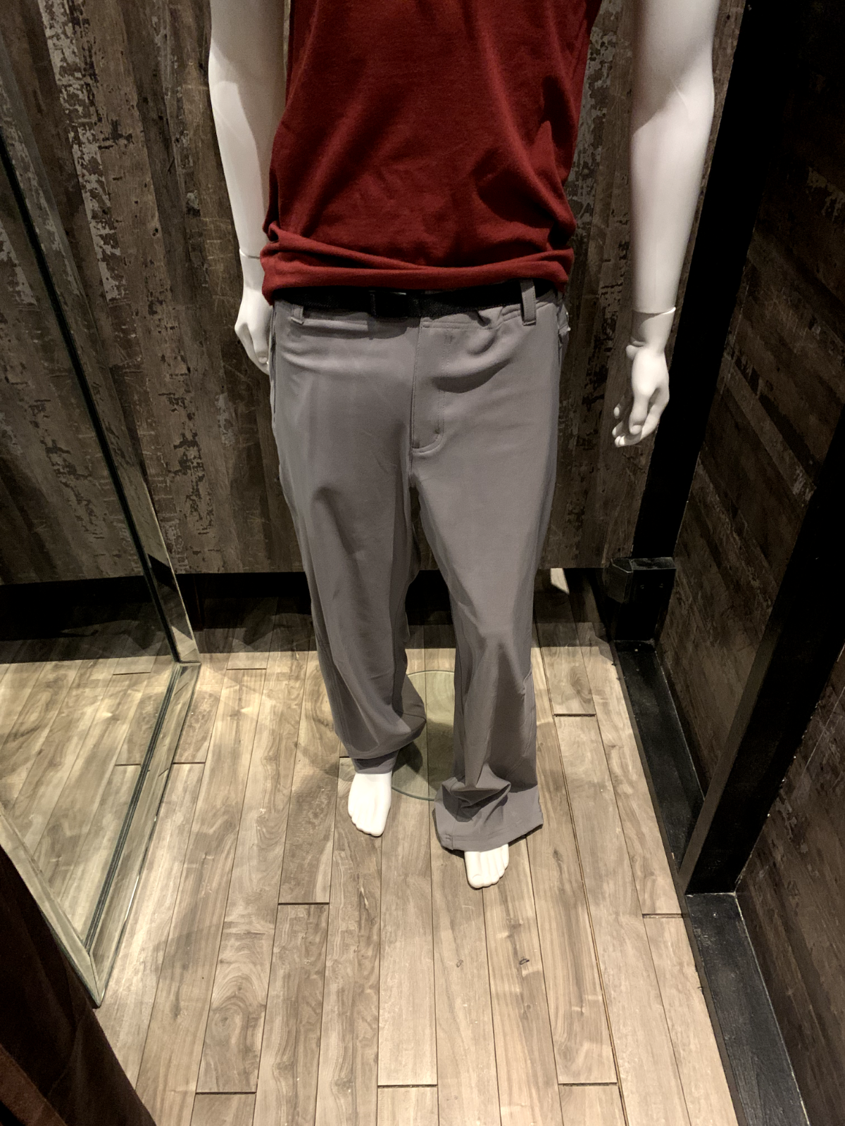 Columbia Men's Maxtrail Pant, Size 40 Light Grey - ScoutTech