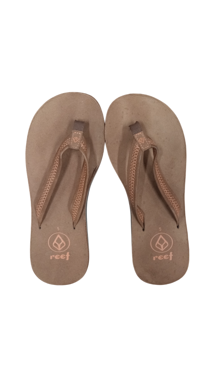 Reef Women's Cushioned Flip Flops Size 5 - ScoutTech
