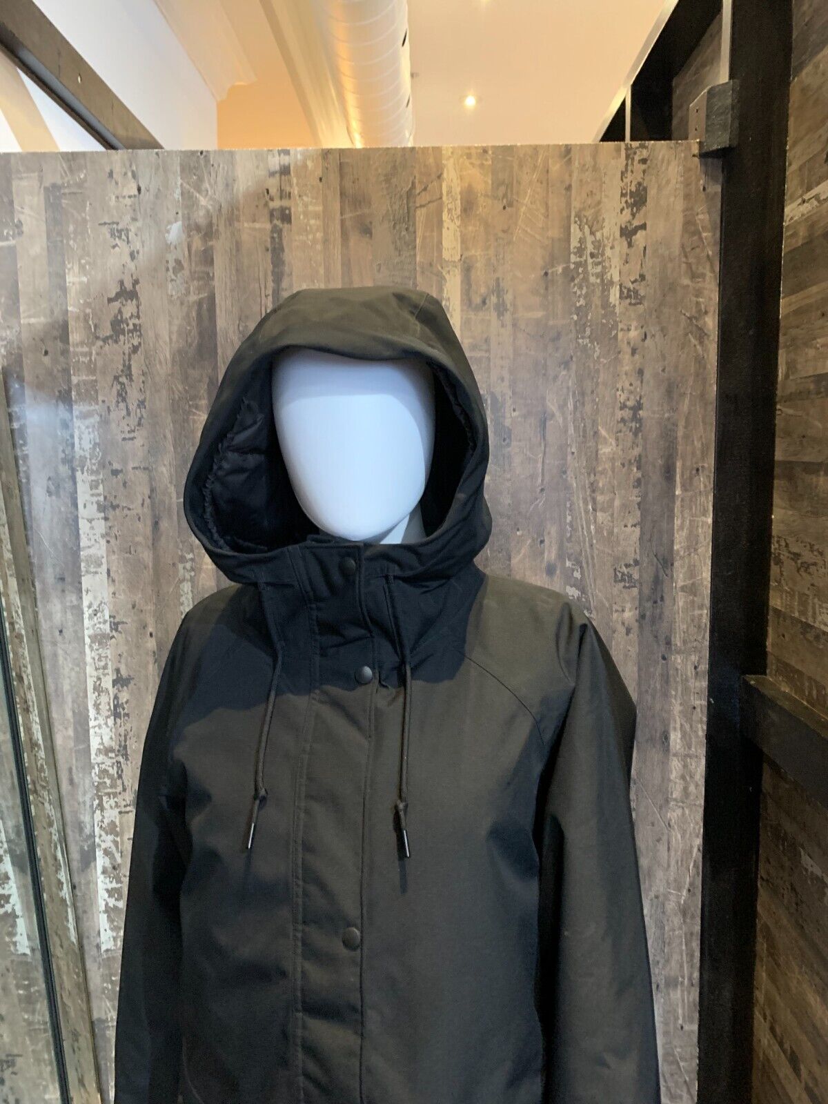 Patagonia Women's Great Falls Insulated Parka, Size XL - ScoutTech