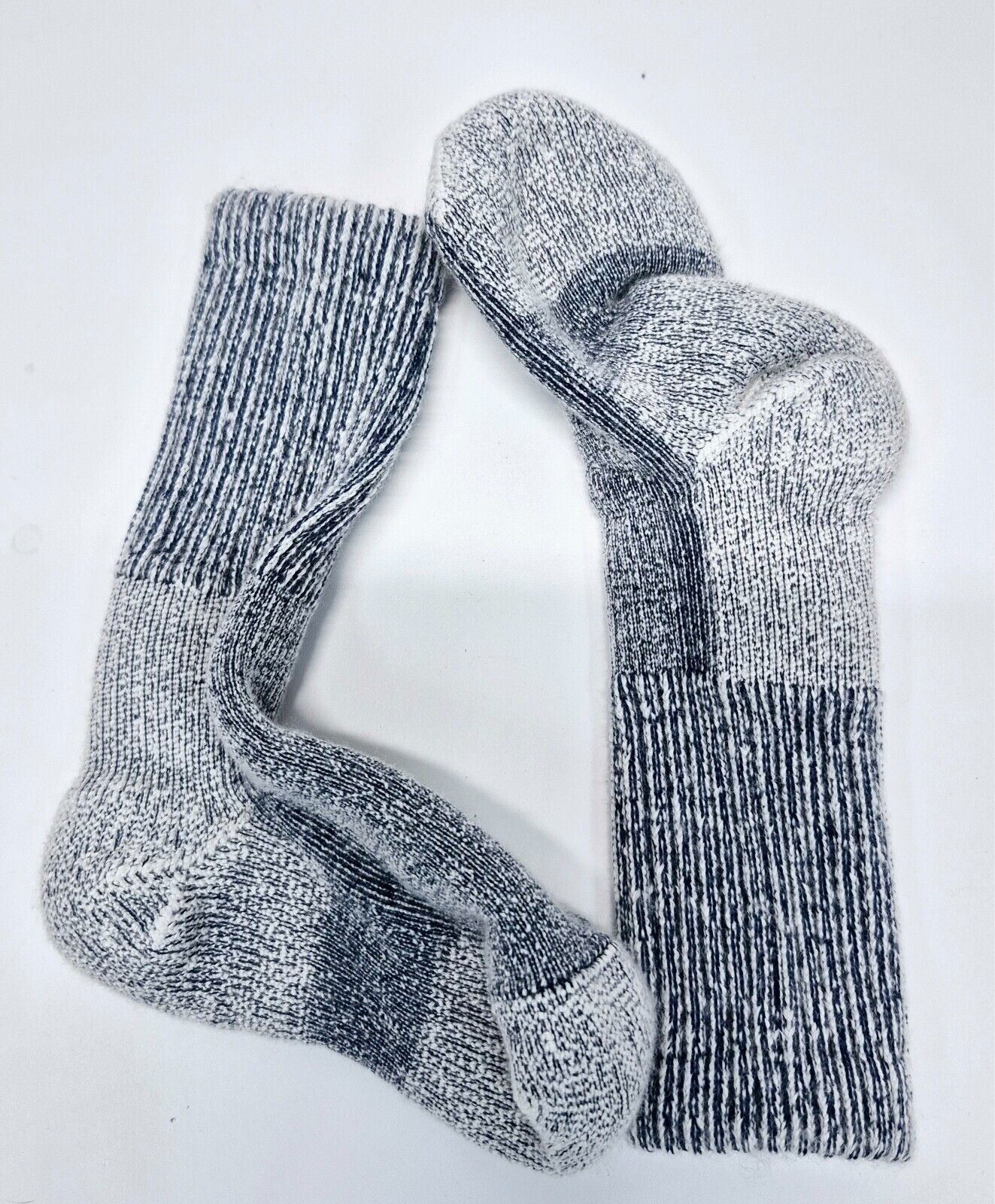 Thorlo's Kids Outdoor Thick Cushion Socks Size: 10 US Kids - ScoutTech