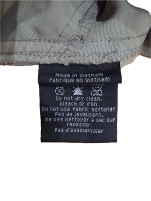 Pantalones caqui Mountain Hardwear para mujer, talla 6