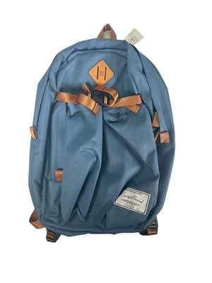 Europe Bound Day Hiker 32 L Day Pack for Urban and Outdoor Adventures