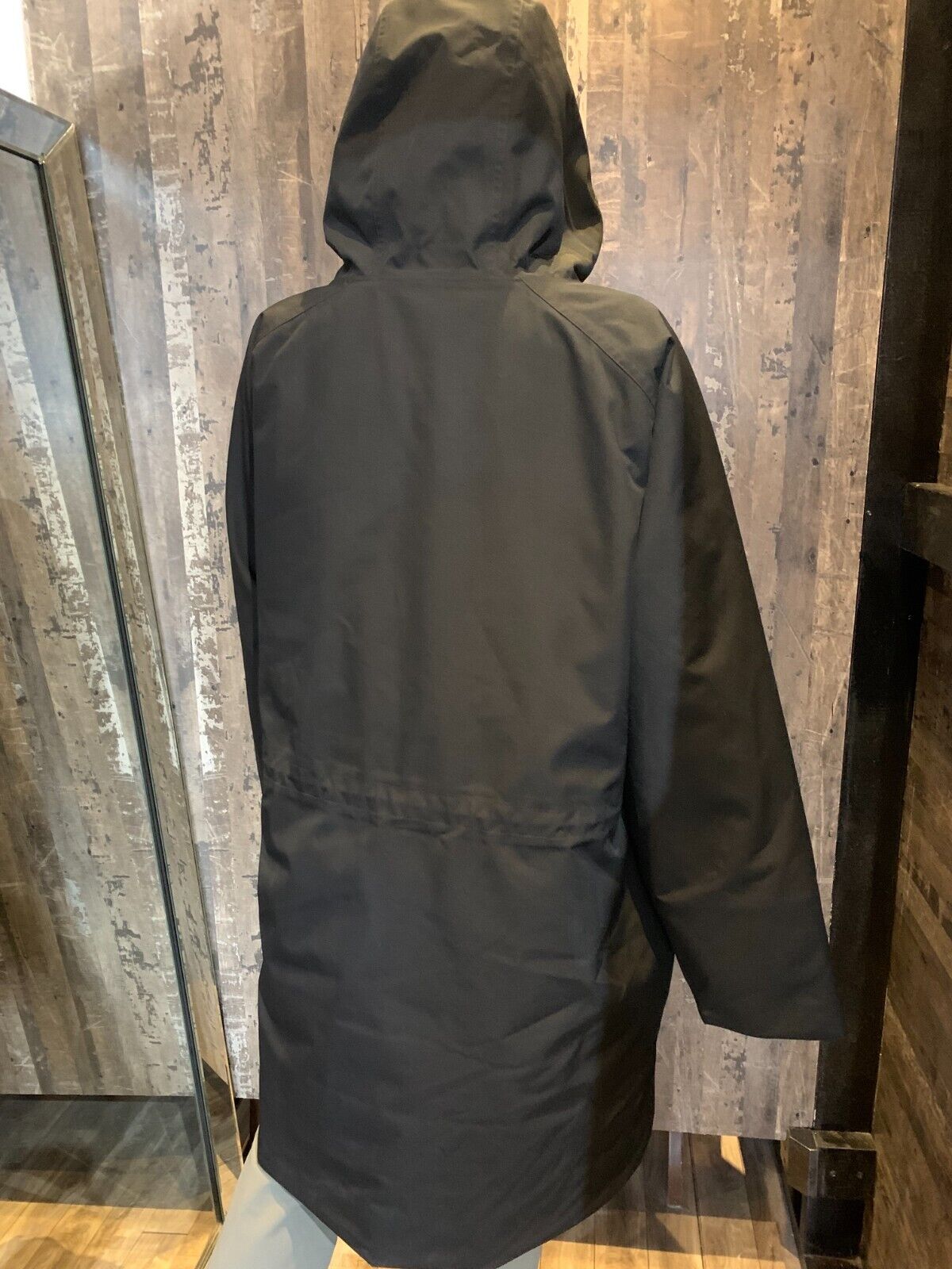 Patagonia Women's Great Falls Insulated Parka, Size XL - ScoutTech