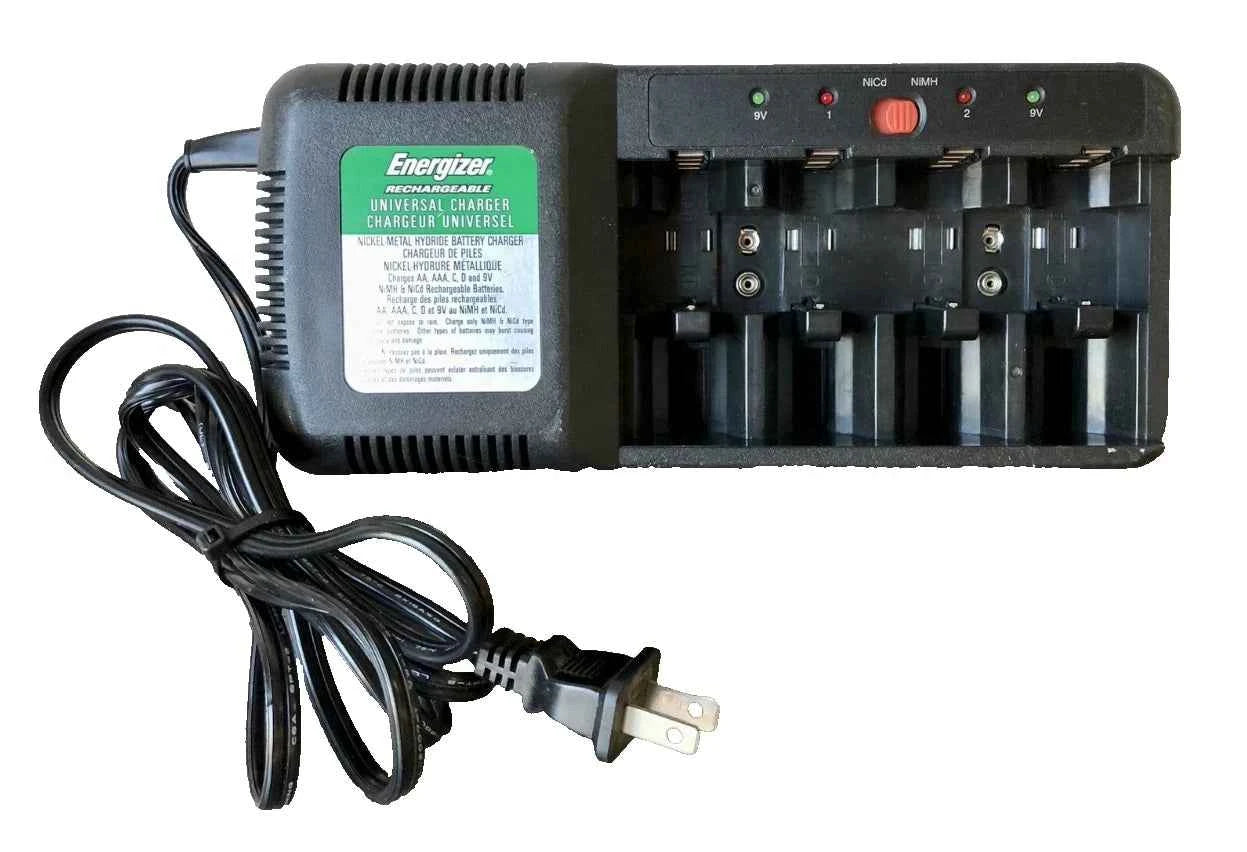 Energizer Universal Charger for AA/AAA/C/D/9V Rechargeable Batteries CHM4FC