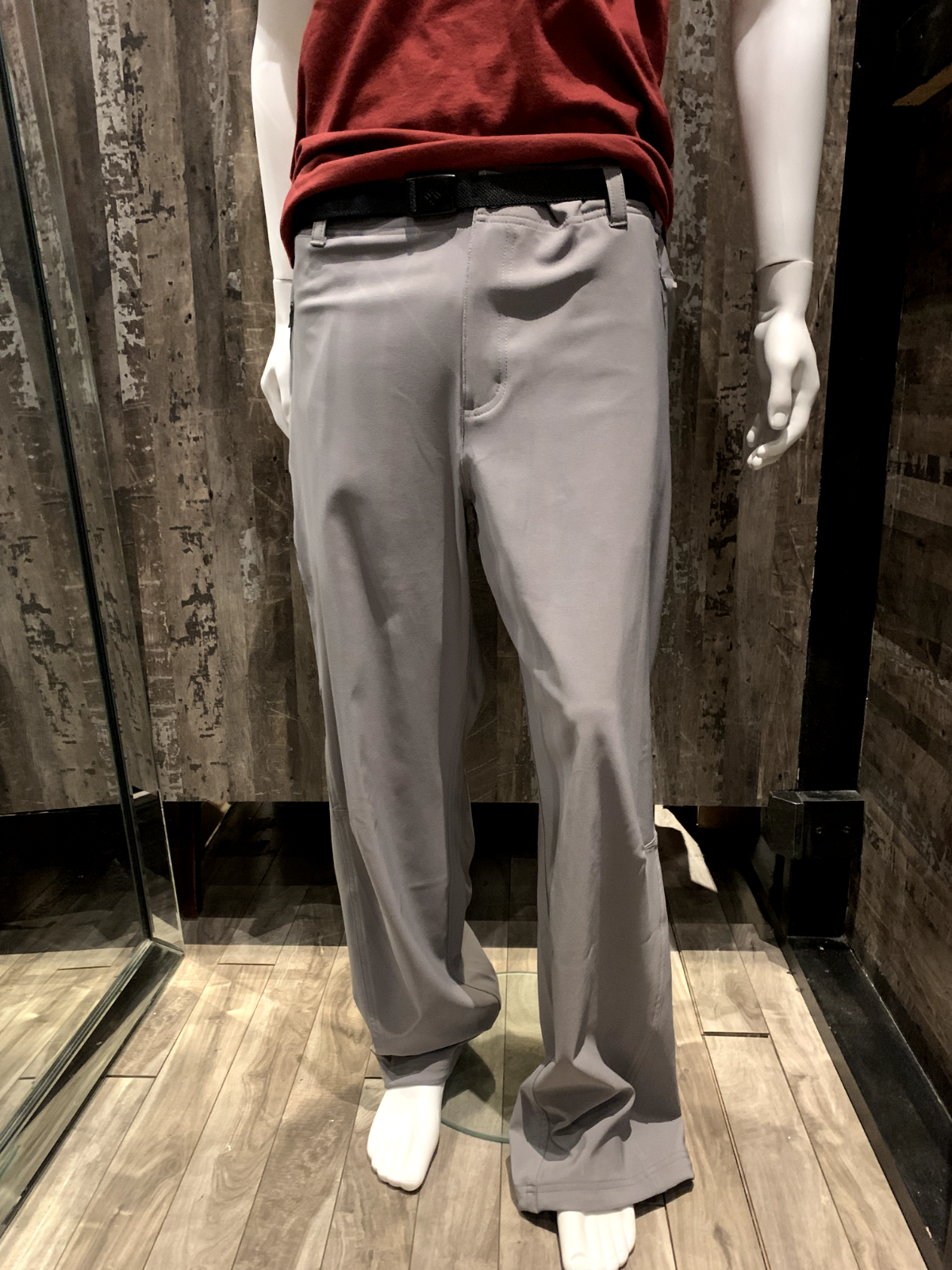 Columbia Men's Maxtrail Pant, Size 40 Light Grey - ScoutTech