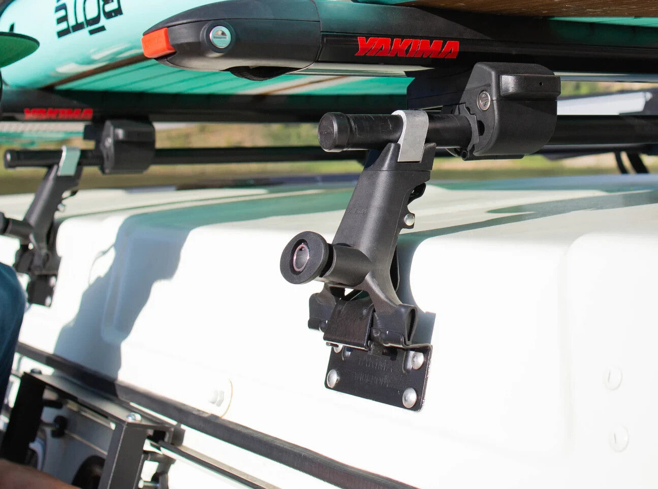 Yakima 1A Raingutter Towers - ScoutTech