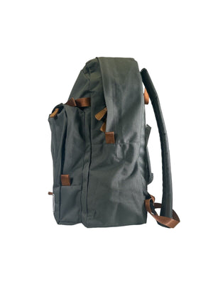 Europe Bound Day Hiker 32 L Day Pack for Urban and Outdoor Adventures