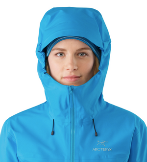 Arc'teryx Women's Beta LT Gore-Tex Pro Rain Jacket L Baja Blue Hood On Close Up | ScoutTech Outfitters