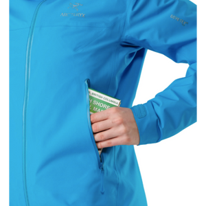 Arc'teryx Women's Beta LT Gore-Tex Pro Rain Jacket L Baja Blue Waterproof Pocket Close Up | ScoutTech Outfitter