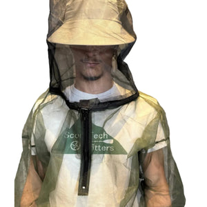 Bushline Outdoors Unisex Pullover Bug Jackets in Green with Hood and Chest Zippers Close Up View of Zippers | ScoutTech Outfitters