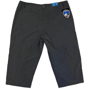 Kuhl Women's Trekr Kapri Bottoms in Grey Back Side View Showing 2 Rear Stash Pockets, Small Kuhl Logo on Belt Loop and Kuhl Branded Retail Tag | ScoutTech Outfitters