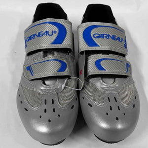 Louis Garneau Unisex Roady 2 Road Cycling Shoes Ergo Air in Silver with Blue Accents Front View Showing Dual Hook and Loop Closure | ScoutTech Outfitters Retail Store