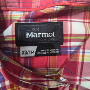 Marmot Women's Cassidy Button Up Short Sleeve Shirt in Red Plaid Close up of tags showing Size XS and Made in Vietnam | ScoutTech Outfitters Mississauga Store