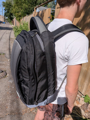 Sac à dos pour ordinateur portable Europe Bound Exec-Tek noir et gris très rembourré 25L