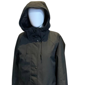 Patagonia Women's Great Falls Parka in Black Close Up Of Front Top Section | ScoutTech Outfitters Mississauga Store