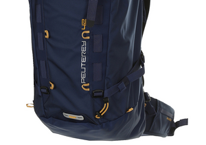 Mochila Salewa Peuterey 42L ultraligera de senderismo alpino con torso ajustable