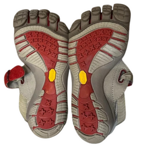 Vibram Fivefingers Women's Treksport Hiking Shoes W4423 Grey and Red Soles View - ScoutTech Outfitters Mississauga Store