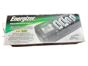 Energizer Universal Charger for AA/AAA/C/D/9V Rechargeable Batteries CHM4FC