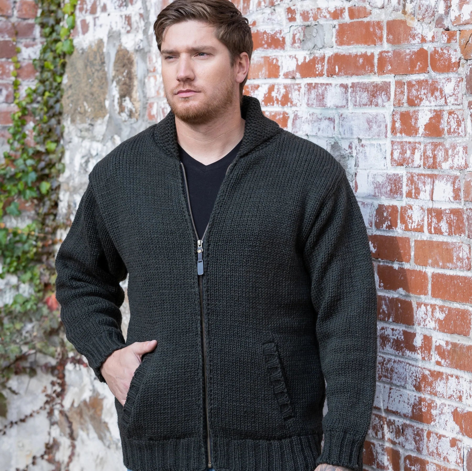 Lost Horizons Lodge Sweater Onyx - ScoutTech Outfitters